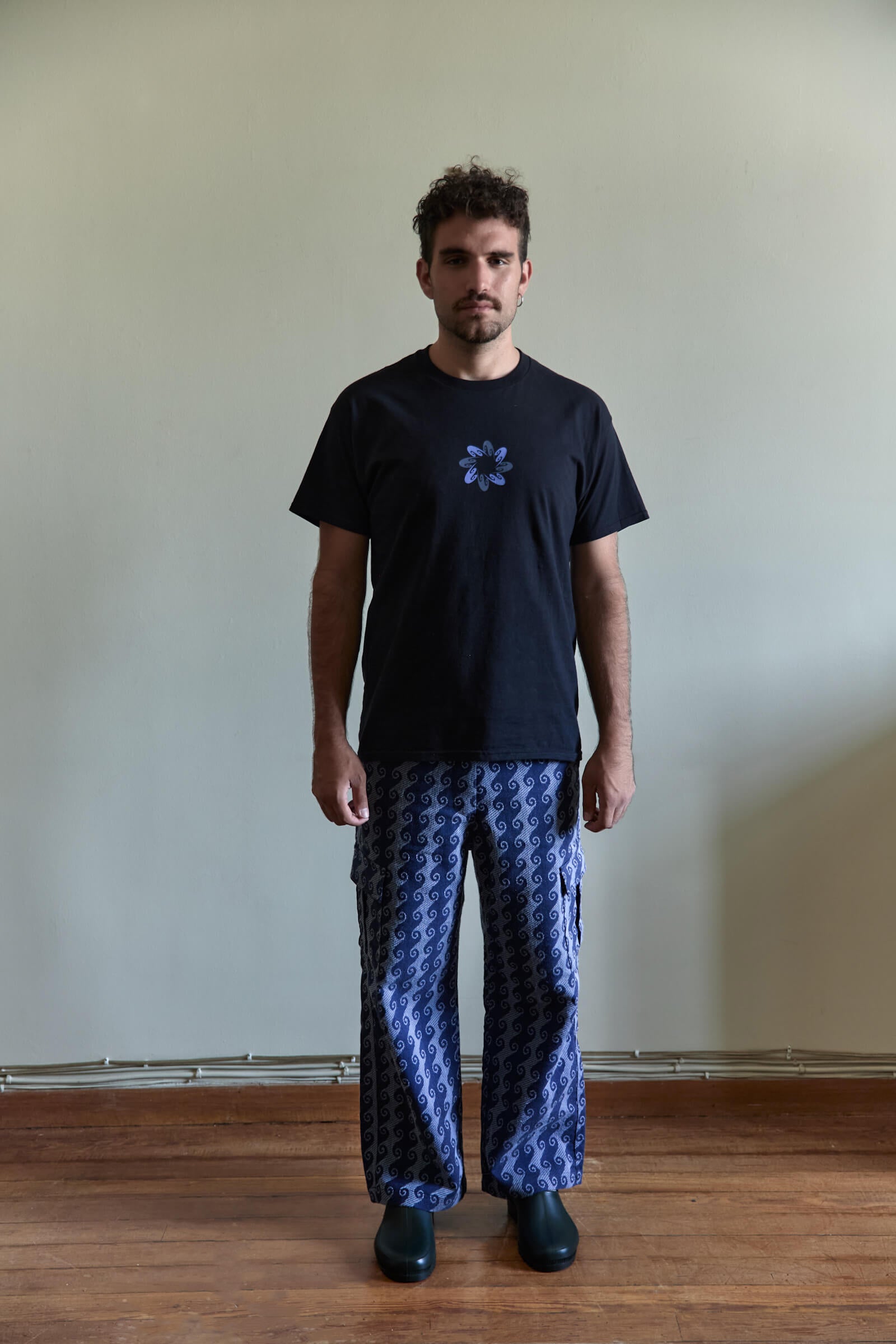 GEORGIA DE GRAECIA BLACK IRIS T-SHIRT