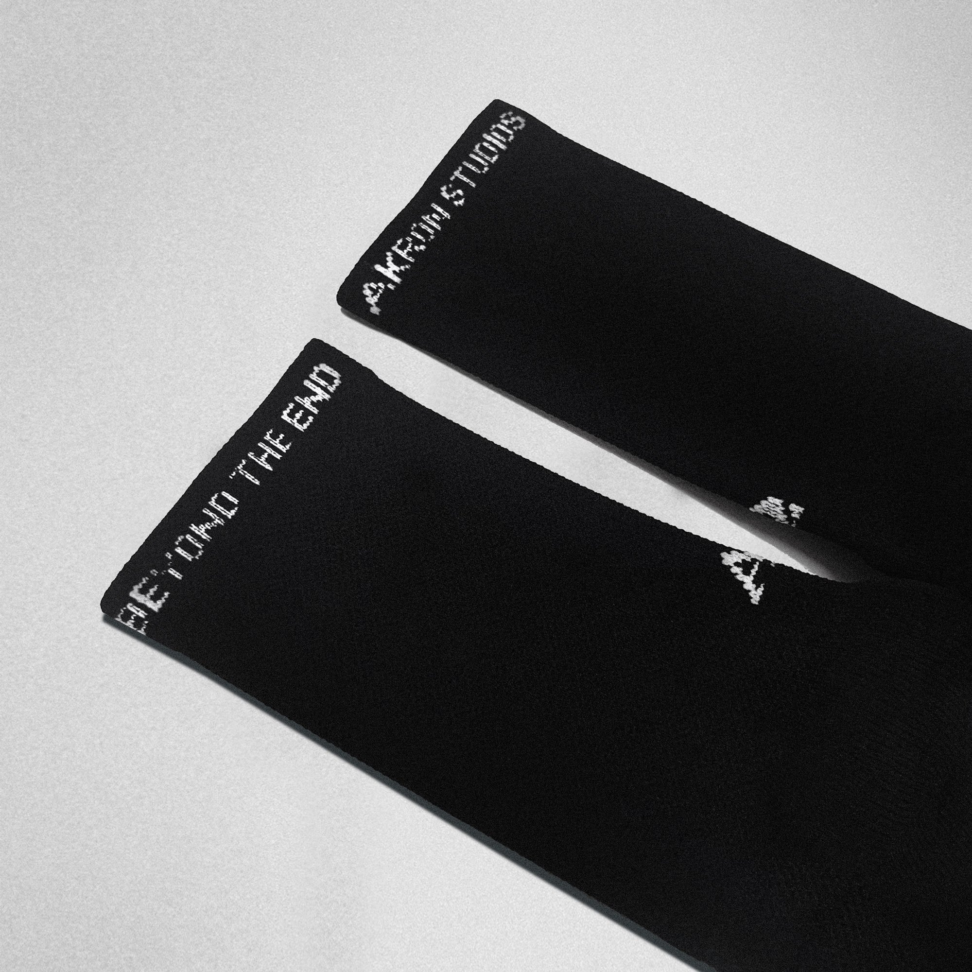 AKRON STUDIOS MYSTIK I SOCKS YIN