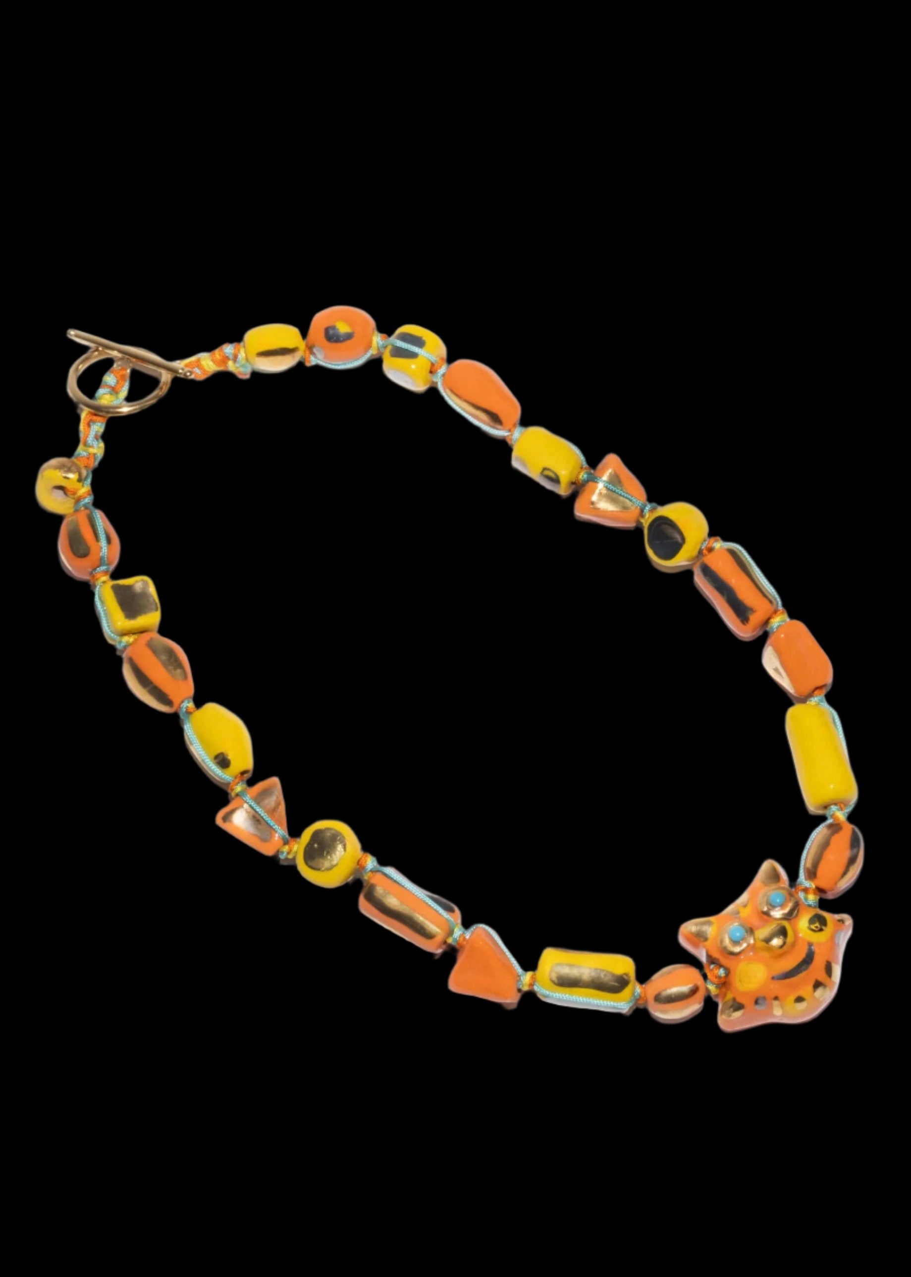 LILLY NECKLACE