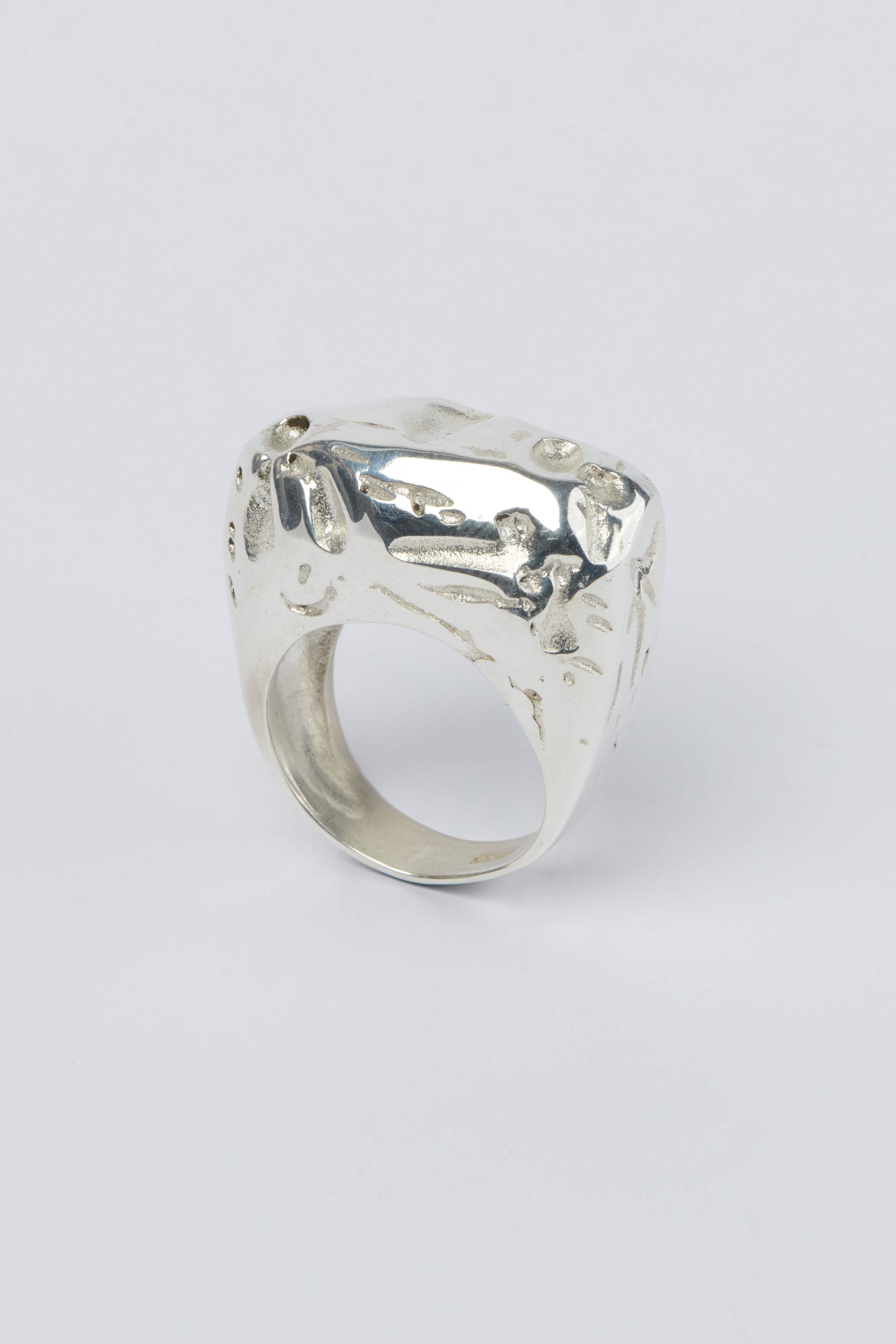 SPIRIT OF LOST ROCKS RING