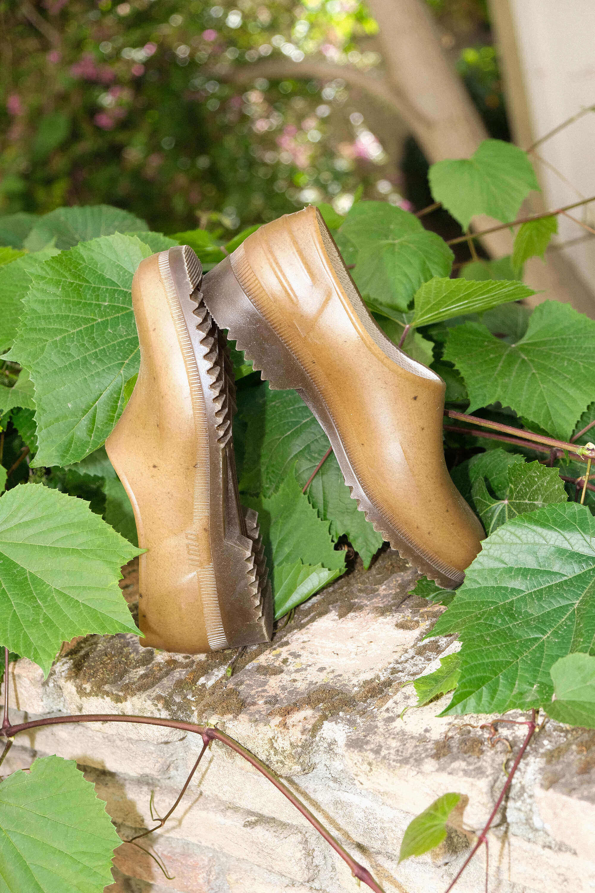 PLASTICANA GARDANA CLOG プラスティカーナ Plasticana Gardana Hemp Plastic Clogs – Salter House